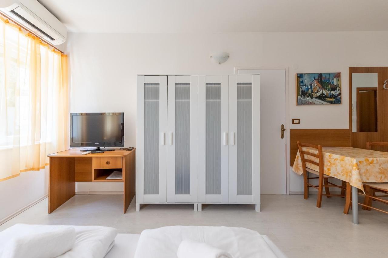 Apartments Liburnija Opatija Bagian luar foto